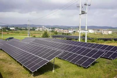 云南瀘西 光伏發電照亮鄉村振興路