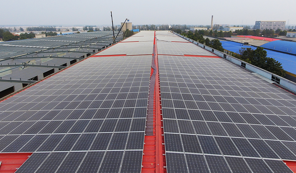 商業(yè)+光伏 大勢(shì)所趨，光伏成工商業(yè)屋頂標(biāo)配